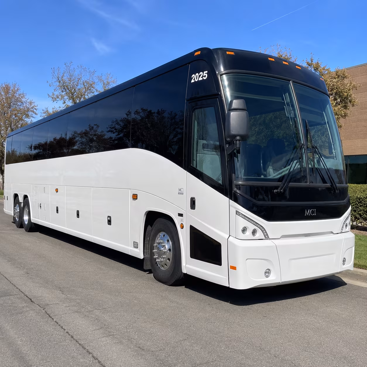 buses to nauticus and the battleship wisconsin in norfolk