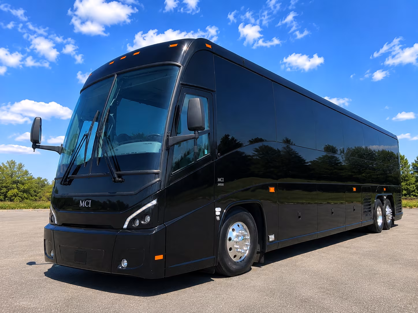 guest shuttle buses between suffolk hotels and your wedding venue