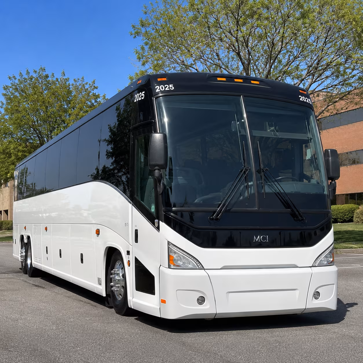 sports fan buses to norfolk tides admirals and odu games