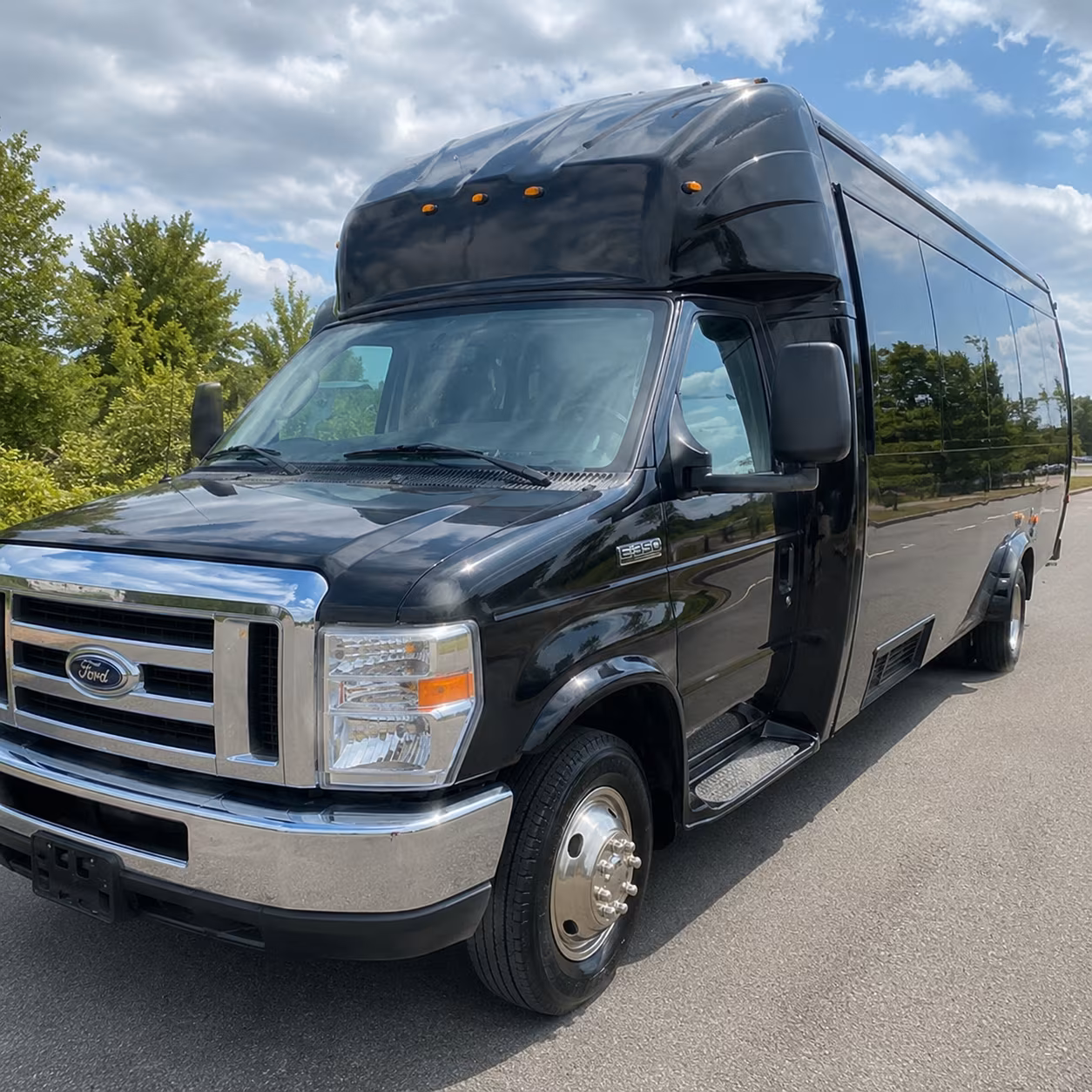 suffolk quinceanera sweet 16 party bus rental